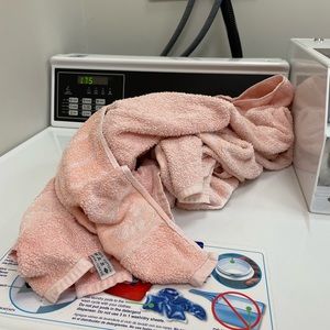 Beautiful pink towel (high quality!)